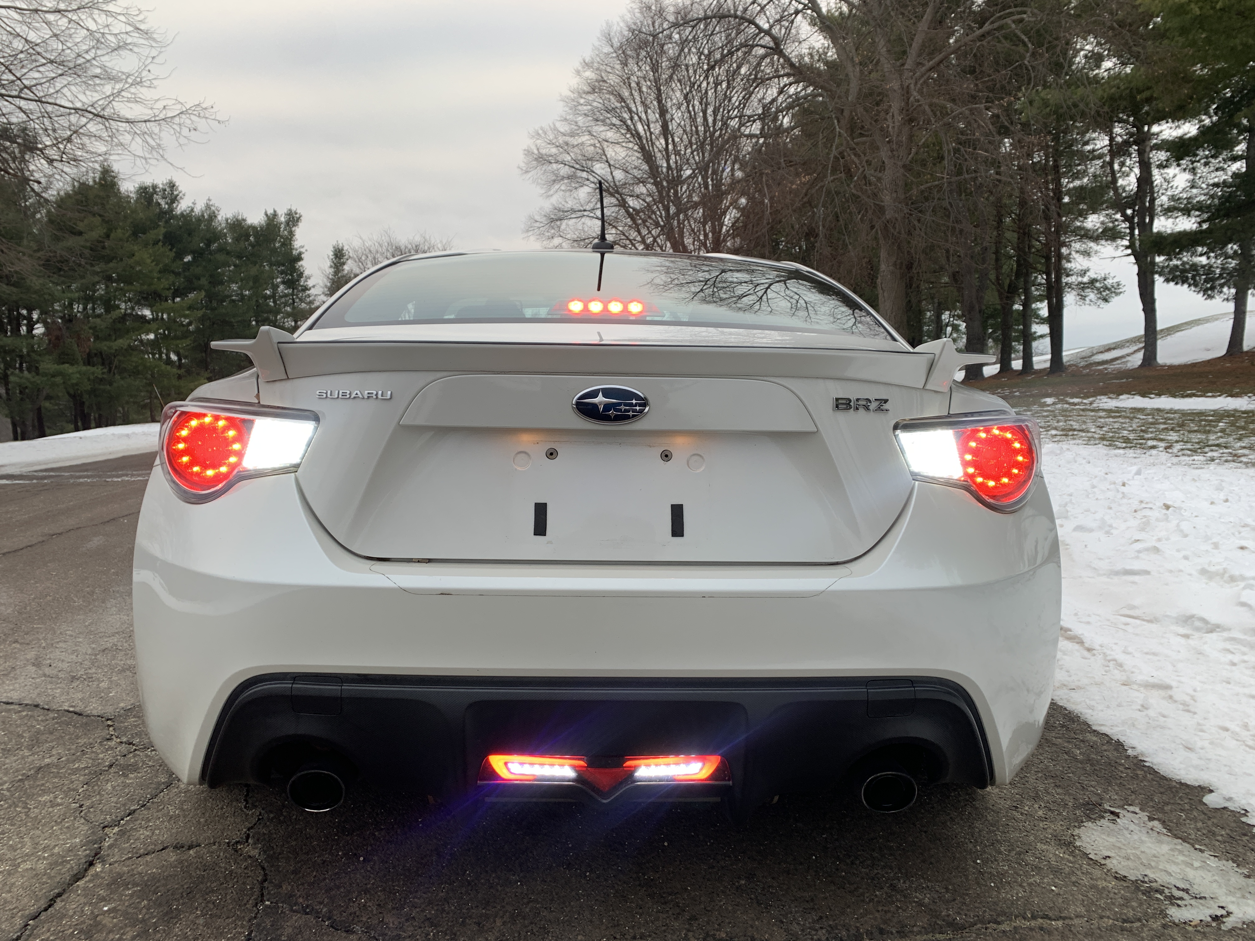 2013 Subaru BRZ Limited - 6 Speed FA20 Boxer with Toyota D-4S Dual Injection, TORSEN LSD, Japan-Built — photo 4